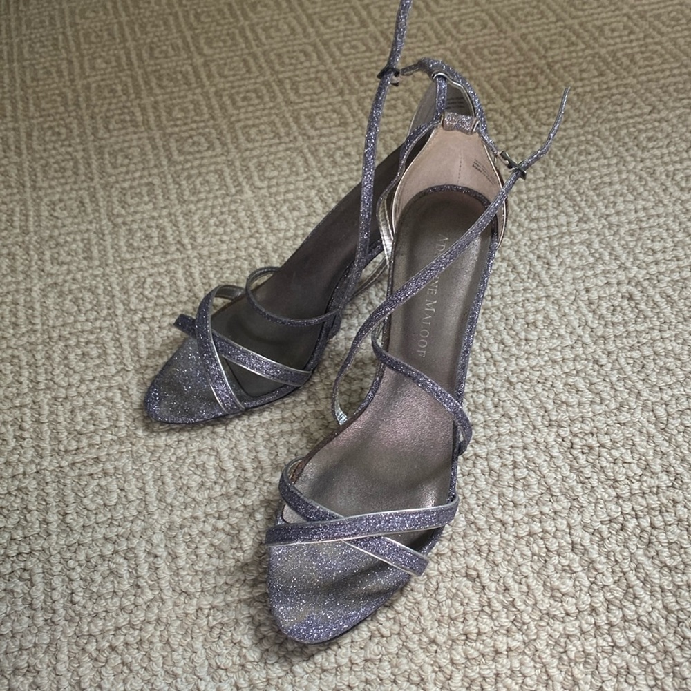 Adrienne Maloof silver sparkly evening shoes. Size 8.